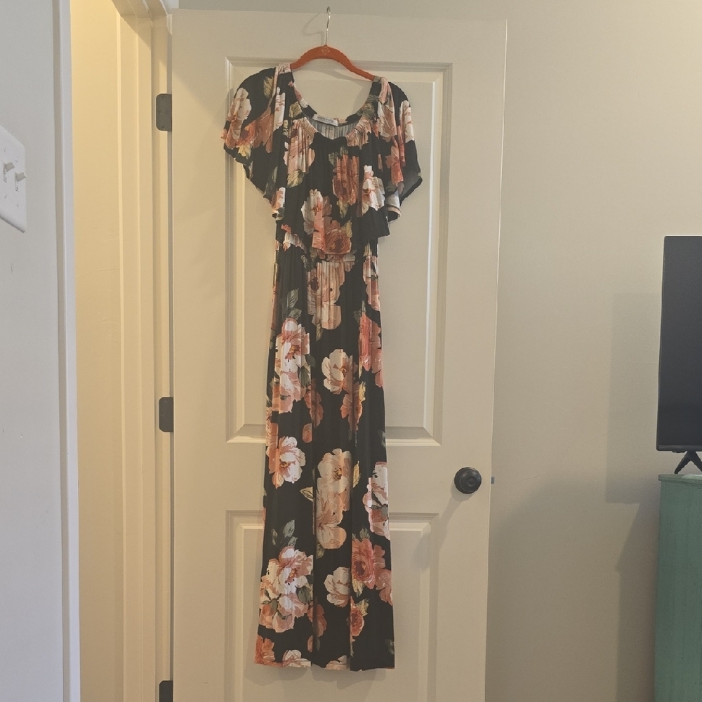 Modern Vintage Black Floral Maxi Dress